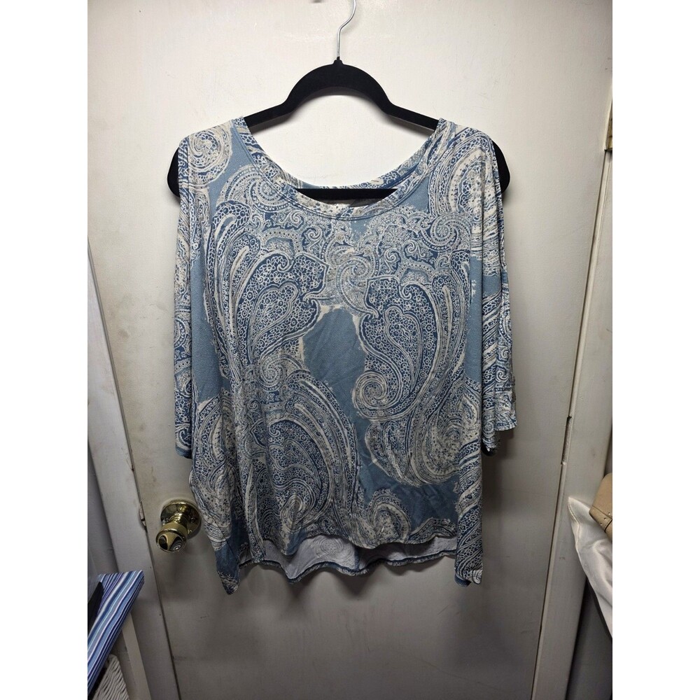 CATO WOMEN'S PLUS SIZE 22/24W 3/4 SLEEVE TOP BLUE SILVER PAISLEY
